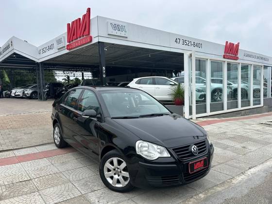 VOLKSWAGEN POLO SEDAN 1.6 MI 8V FLEX 4P MANUAL VOLKSWAGEN POLO SEDAN 1.6 MI 8V FLEX 4P MANUAL